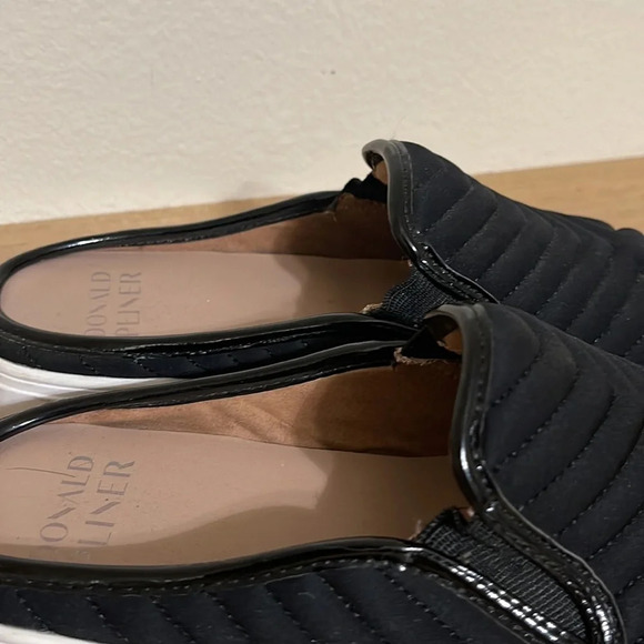 Donald J Pliner Women's Pauly-d Quilted Slippers size 6.5 - Picture 4 of 16